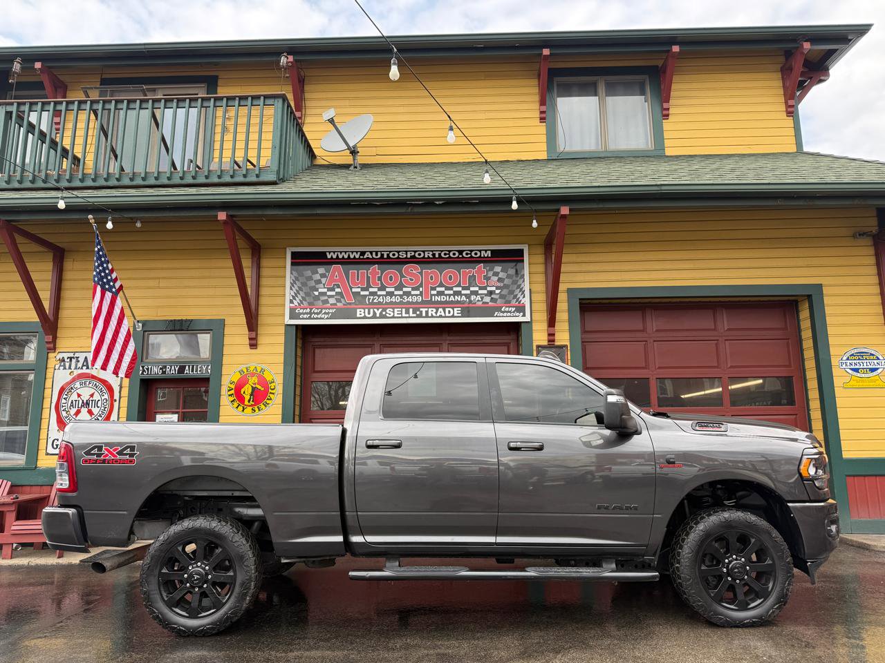 Used 2024 RAM 2500 Big Horn w/ Night Edition image 2