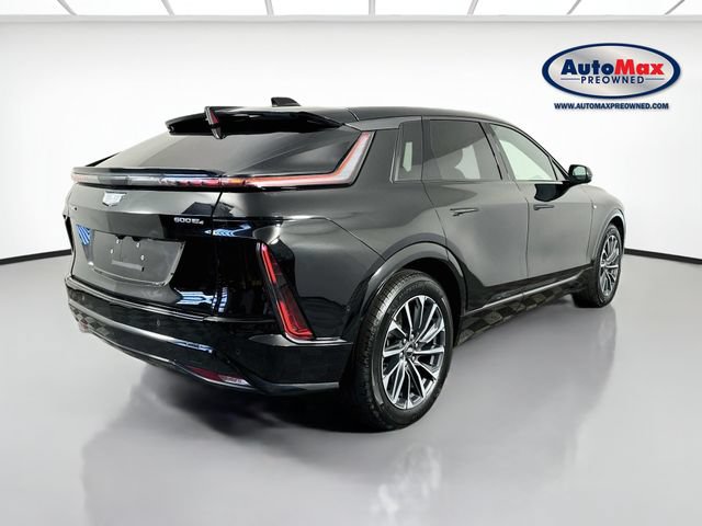 Used 2024 Cadillac Lyriq Sport AWD/4WD image 2