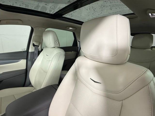 Certified 2024 Cadillac XT5 Premium Luxury w/ Technology Package FWD image 20