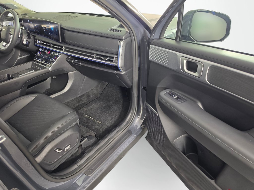 Used 2026 Hyundai Santa Fe Limited AWD/4WD image 35