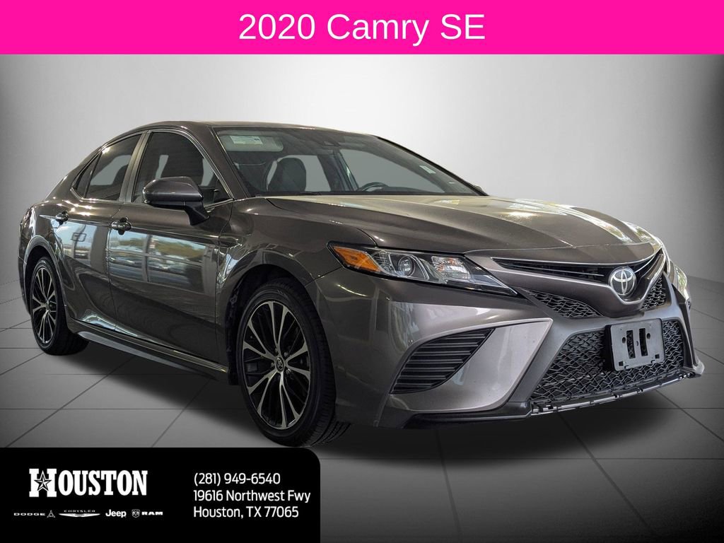Used 2020 Toyota Camry SE image 1