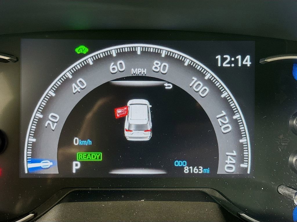 Used 2025 Toyota RAV4 LE image 13