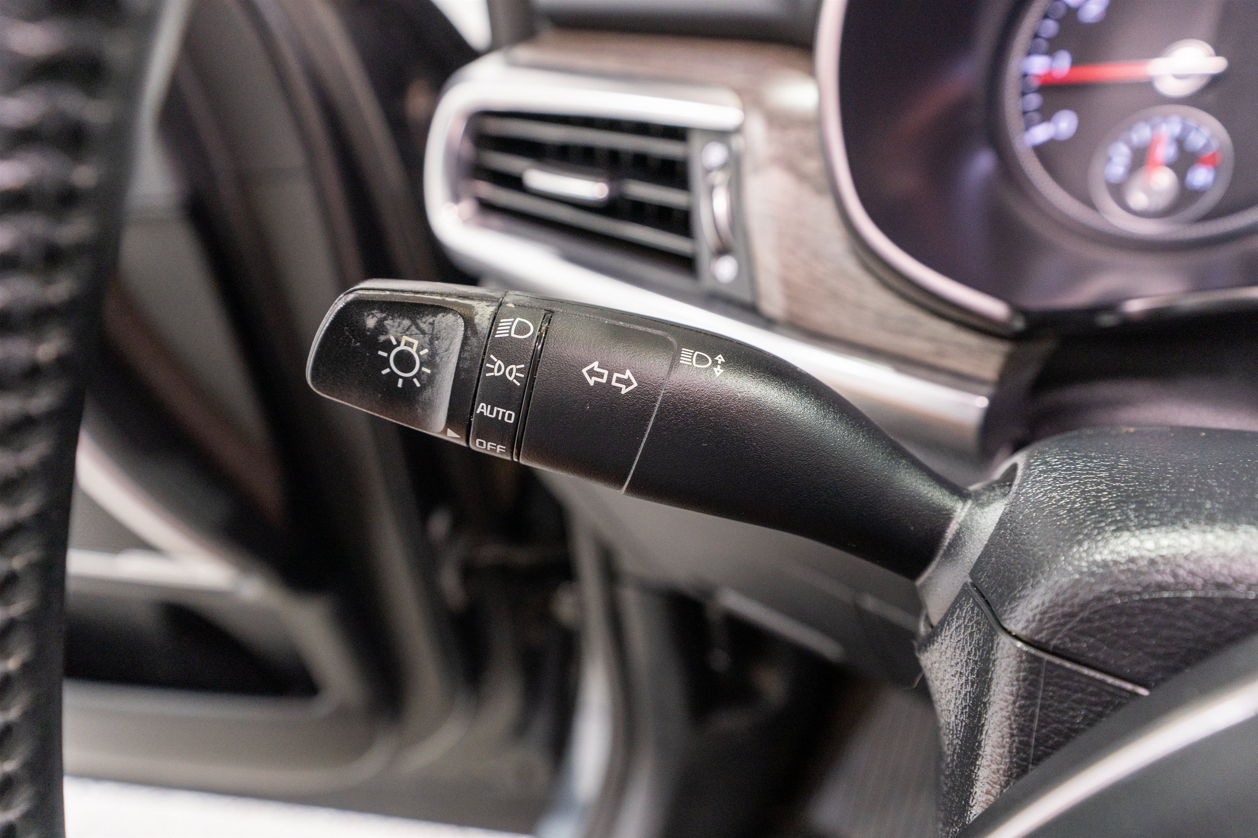 Used 2020 Kia Telluride EX w/ Towing Package FWD image 27