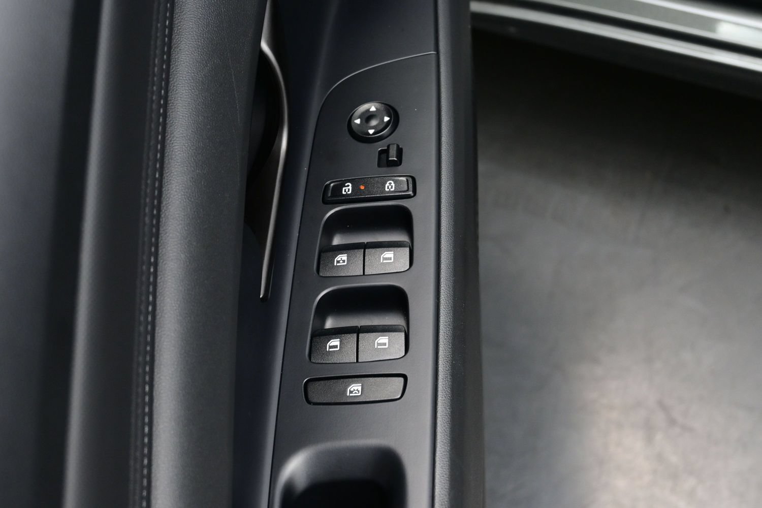 Certified 2026 Hyundai Elantra SEL FWD image 10