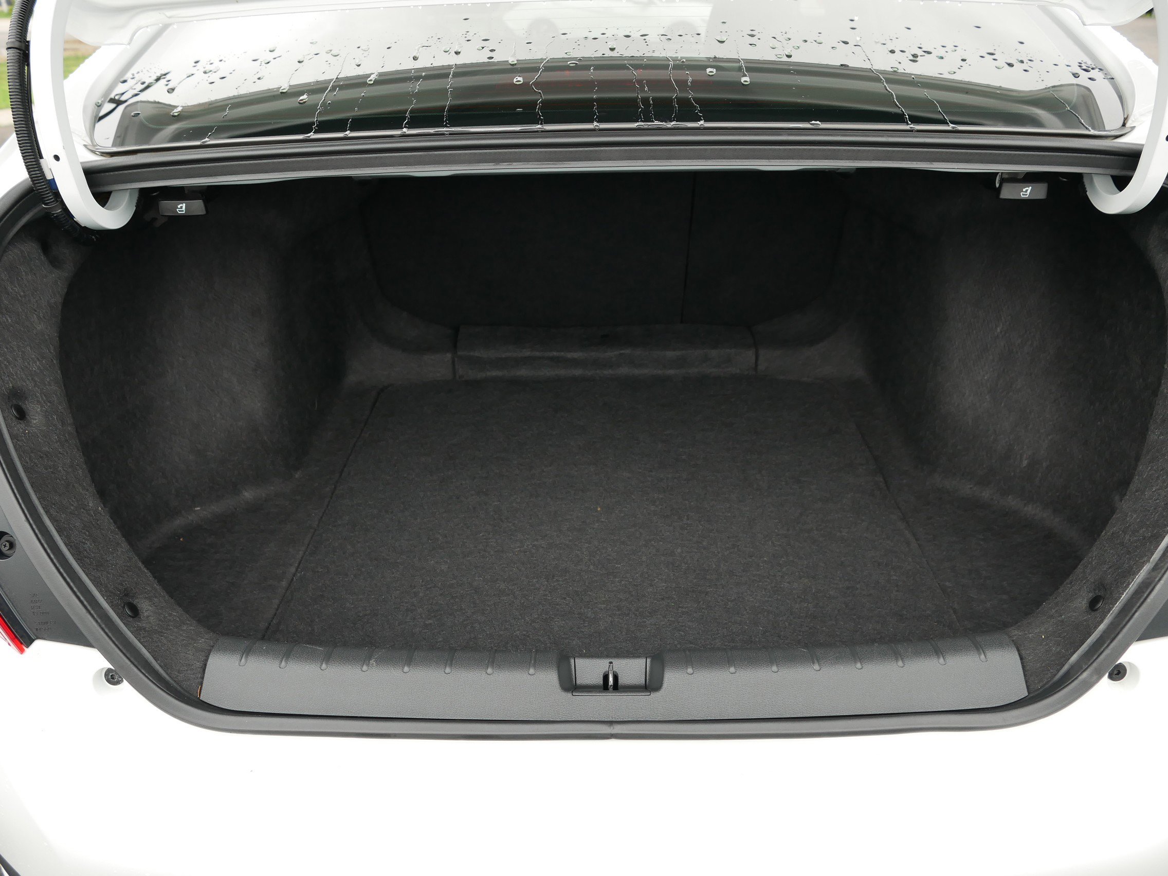 Used 2019 Honda Civic Touring image 16