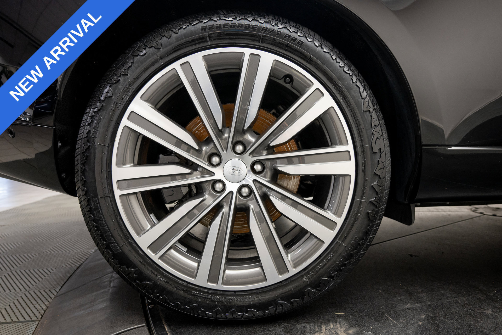 Used 2023 Land Rover Range Rover SE AWD/4WD image 24