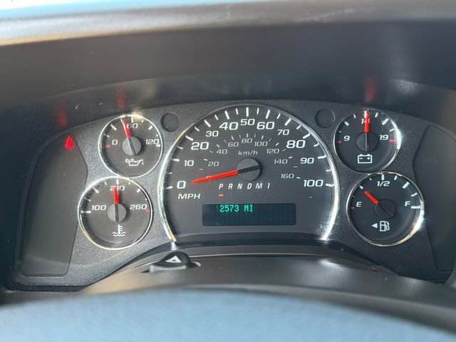 Used 2024 GMC Savana 2500 w/ Driver Convenience Package image 25