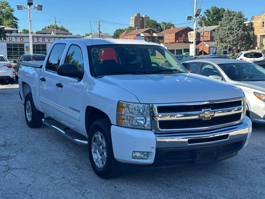Used 2011 Chevrolet Silverado 1500 LT w/ All-Star Edition RWD image 1