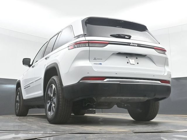 Used 2022 Jeep Grand Cherokee Limited 4xe w/ Luxury Tech Group II AWD/4WD image 47