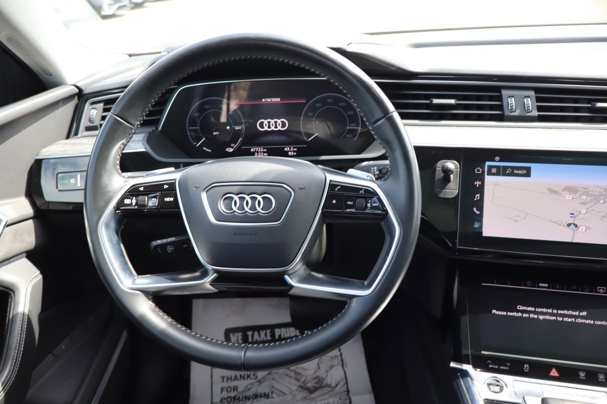 Used 2021 Audi e-tron Prestige w/ Prestige Package AWD/4WD image 10