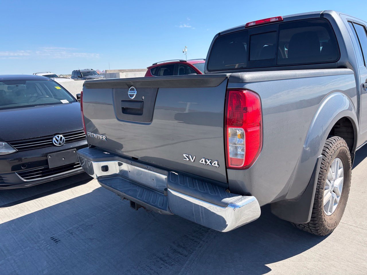 Used 2018 Nissan Frontier SV AWD/4WD image 4