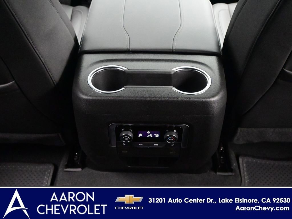 New 2026 Chevrolet Suburban LT w/ Comfort Package AWD/4WD image 36