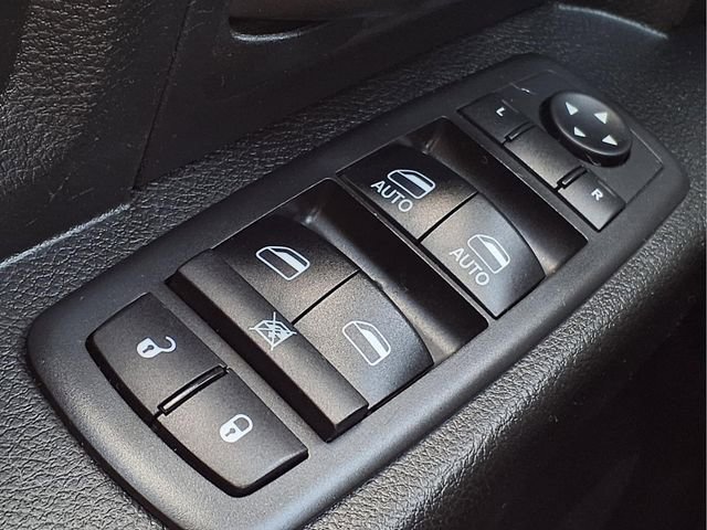 Used 2018 RAM 1500 Express w/ Express Value Package AWD/4WD image 22