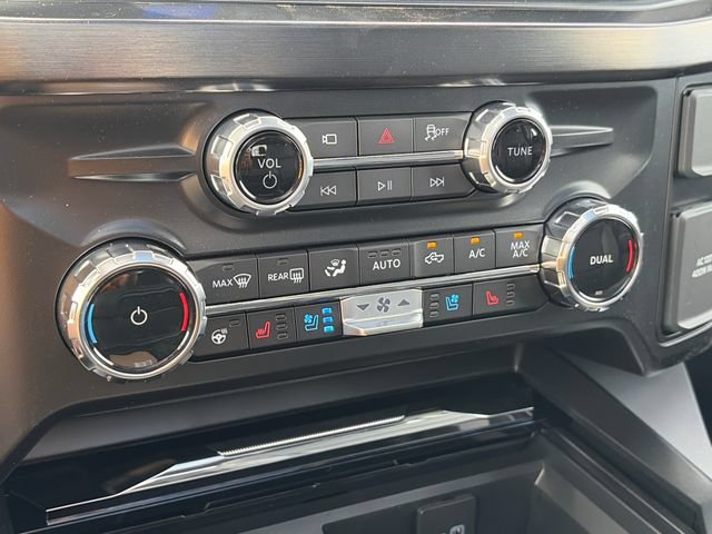 New 2026 Ford F250 Lariat w/ Black Appearance Package AWD/4WD image 23