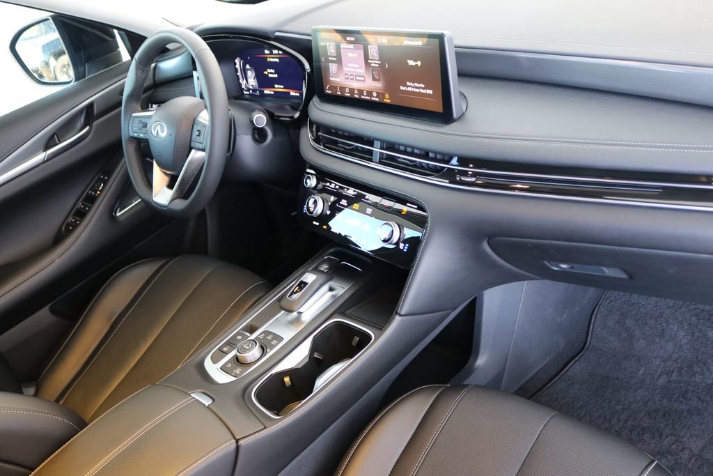 Certified 2025 INFINITI QX60 Luxe w/ Vision Package image 41