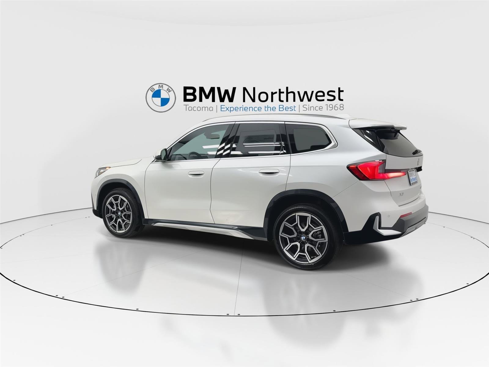 New 2026 BMW X1 xDrive28i w/ Convenience Package AWD/4WD image 12