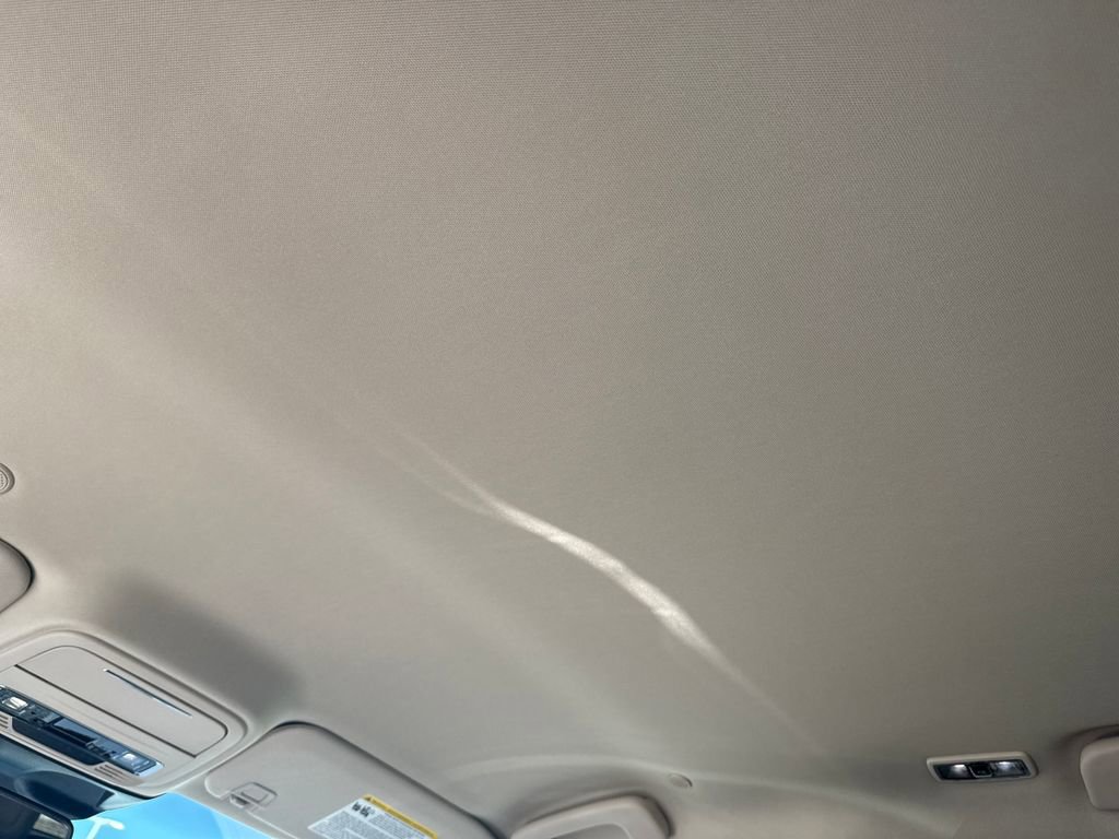 Used 2022 Lincoln Corsair AWD w/ Equipment Group 101A image 16