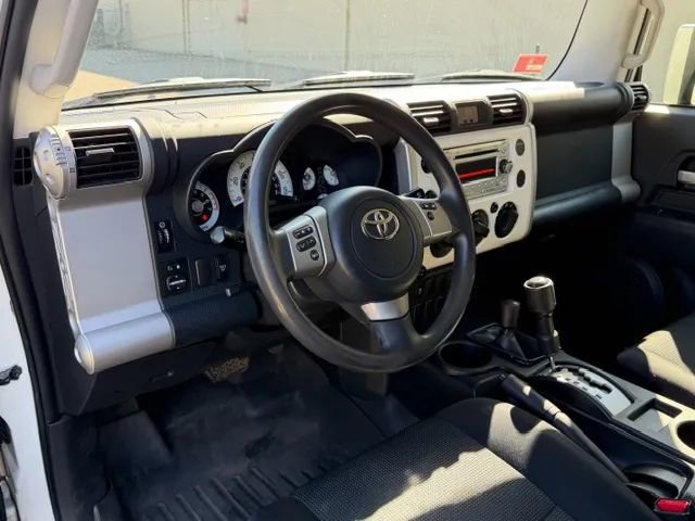 Used 2012 Toyota FJ Cruiser 4WD w/ Convenience Pkg image 26