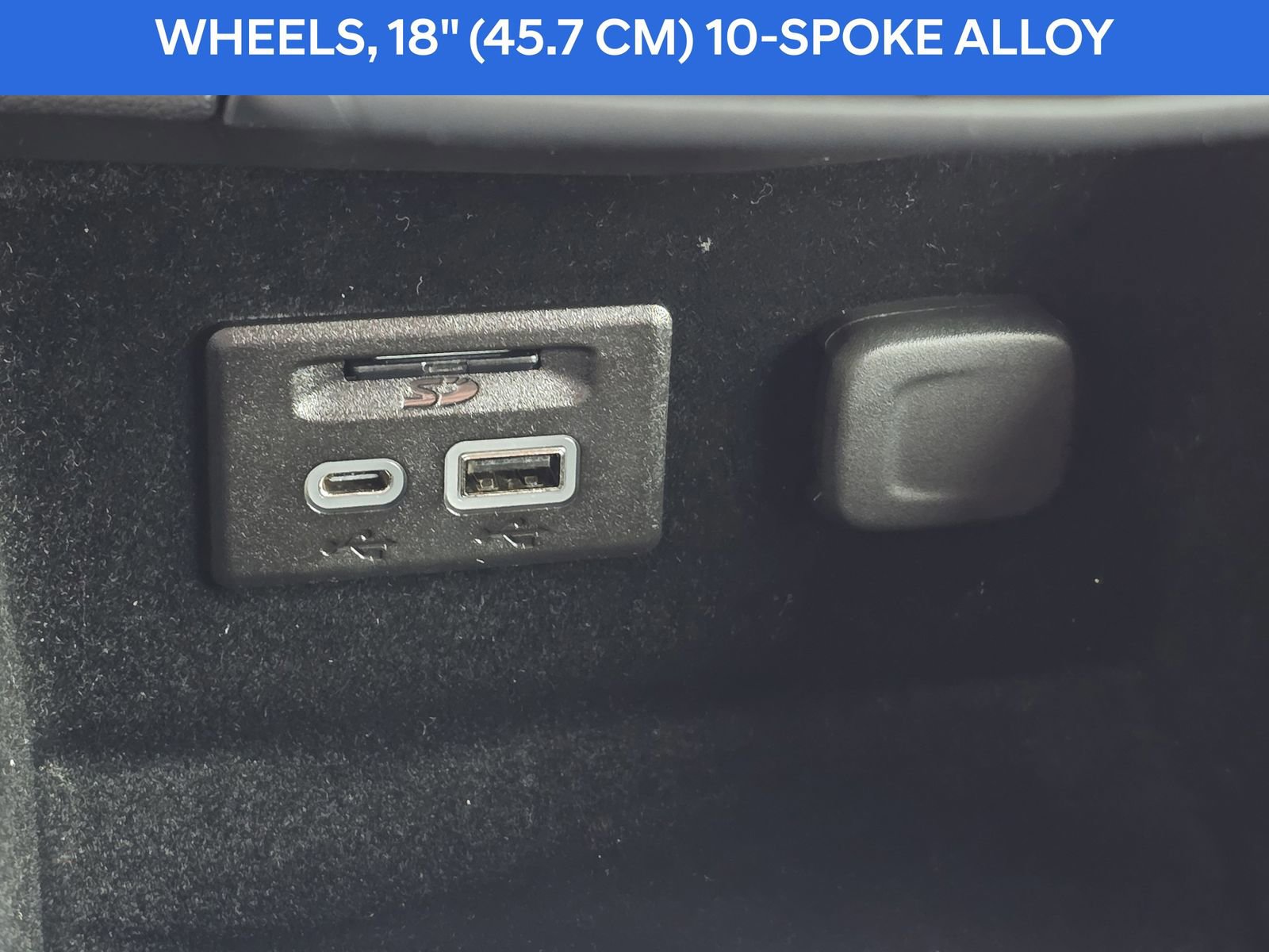 Used 2019 Cadillac XT4 Sport w/ Cold Weather Package image 28