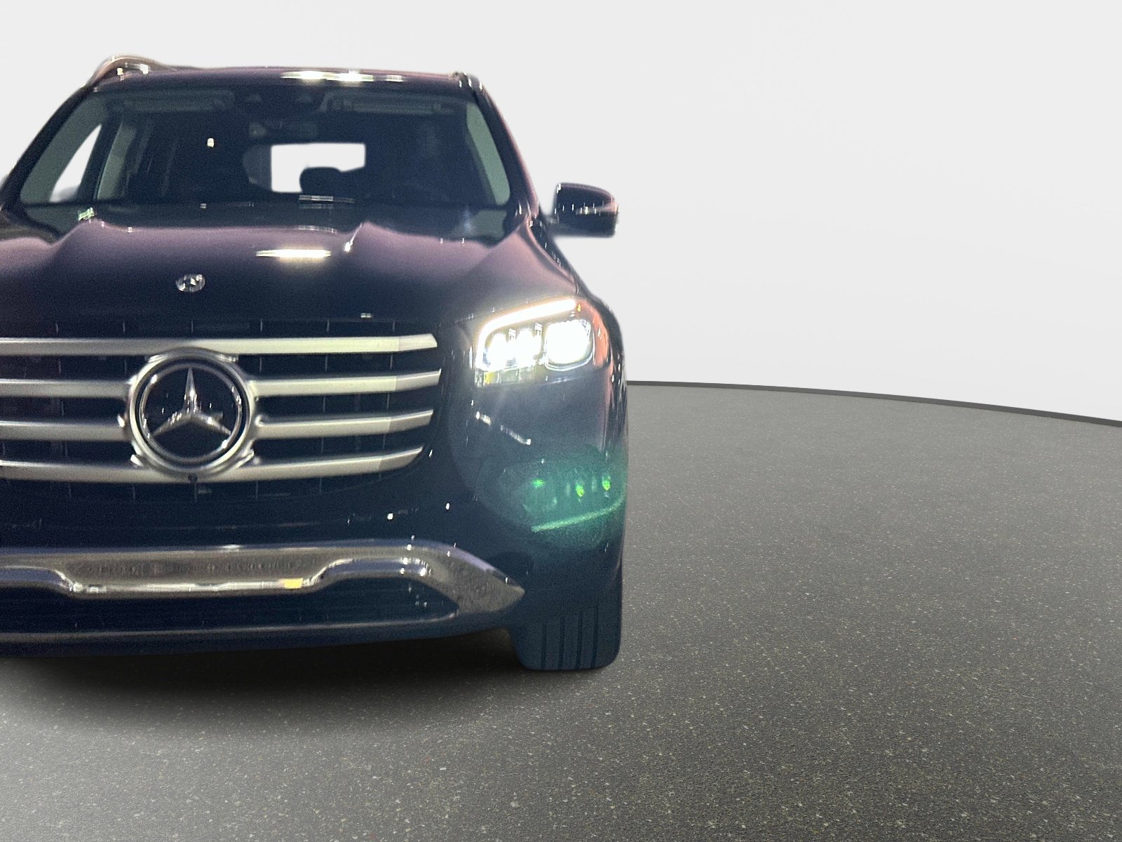 Certified 2025 Mercedes-Benz GLS 450 4MATIC image 9
