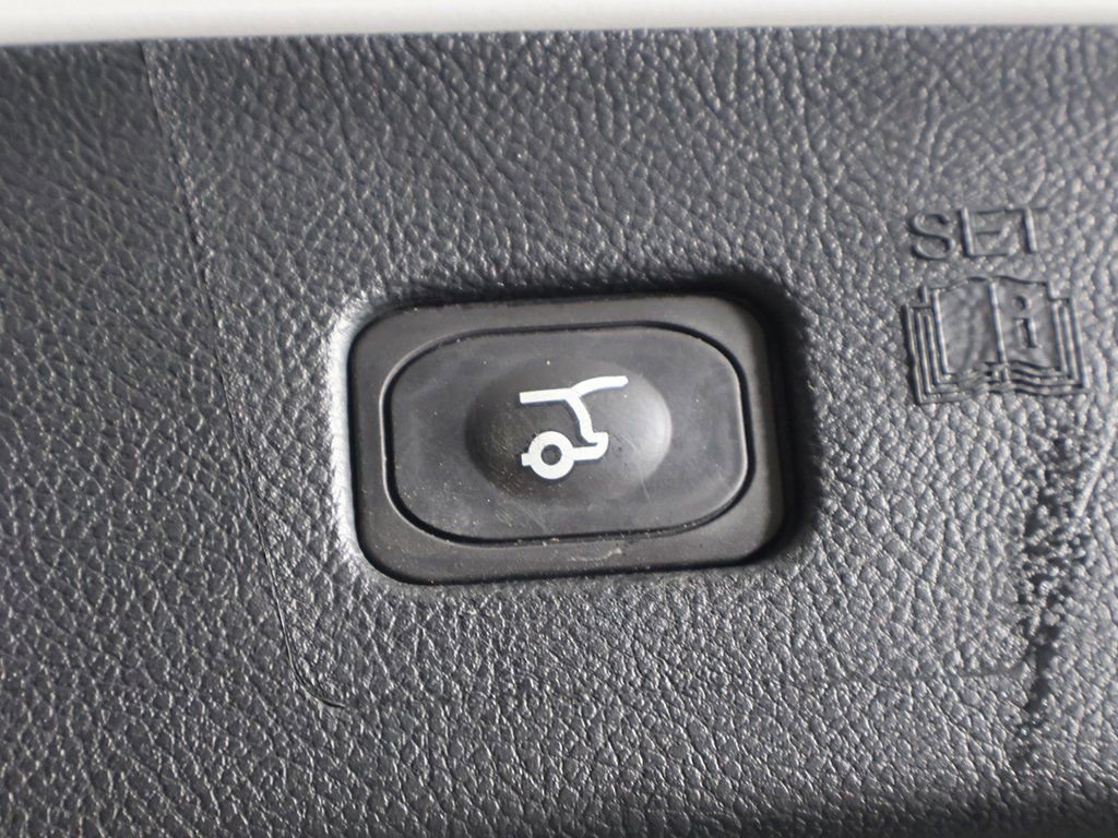 Used 2024 Ford Edge SEL w/ Convenience Package image 45
