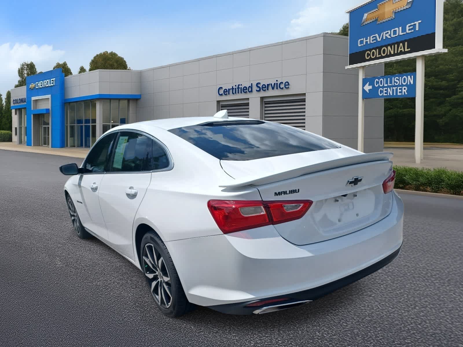 Used 2023 Chevrolet Malibu RS FWD image 5