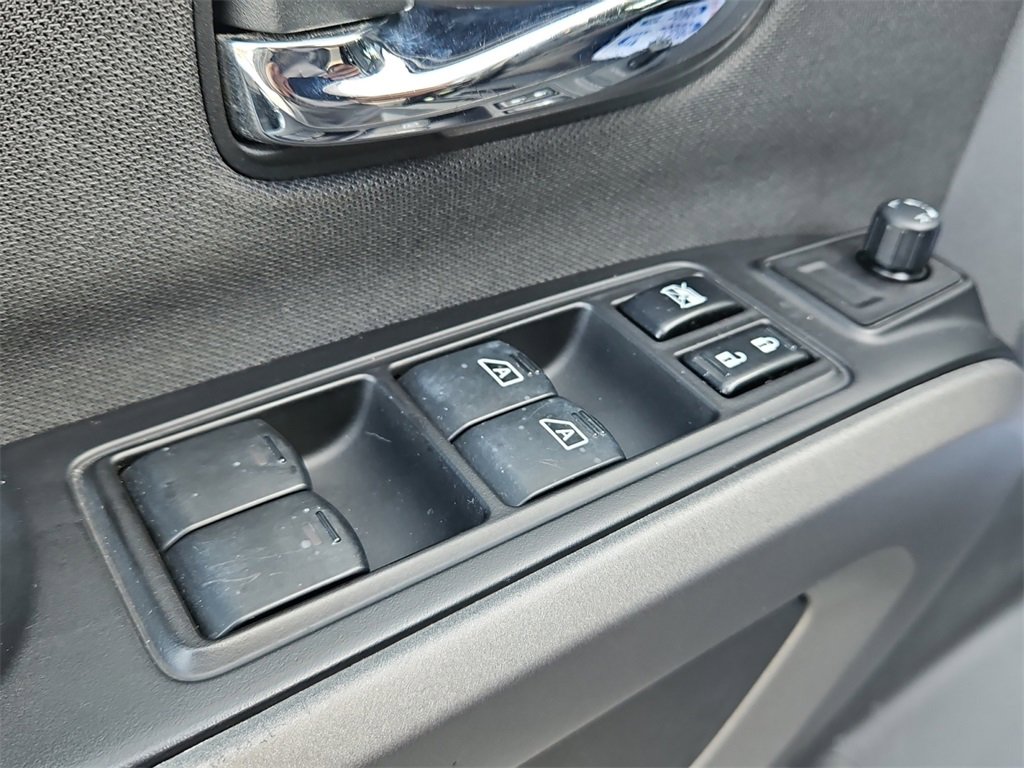 Used 2015 Nissan Titan PRO-4X image 33