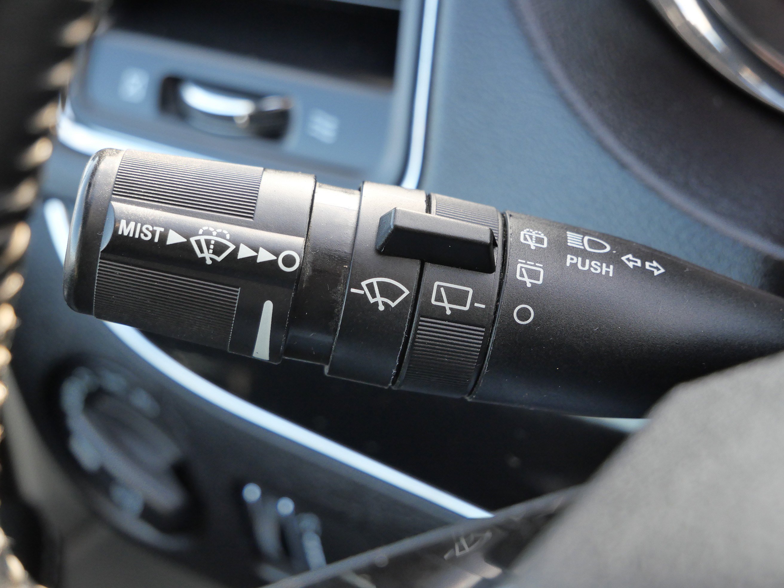 Used 2017 Dodge Grand Caravan SXT image 32