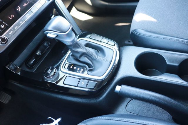 Used 2025 Kia Seltos S image 17