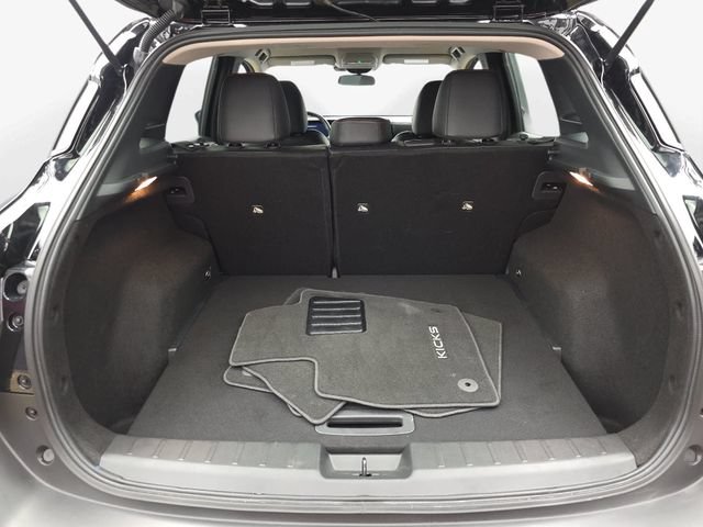 Used 2026 Nissan Kicks SR FWD image 30