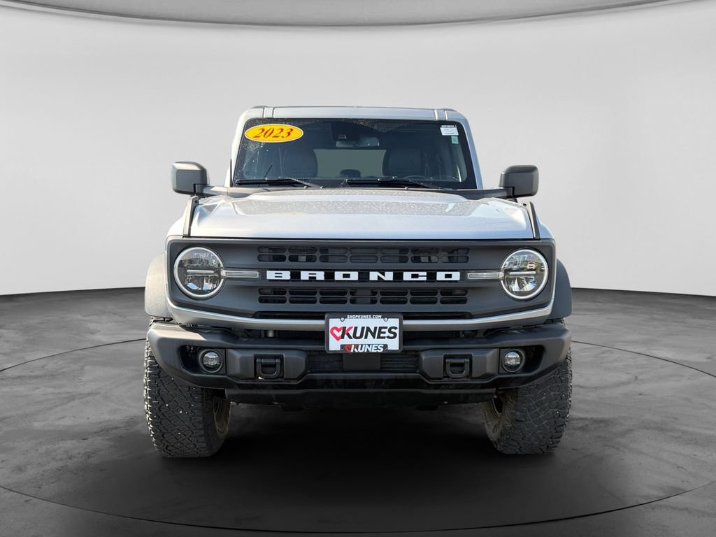 Used 2023 Ford Bronco Black Diamond w/ Sasquatch Package AWD/4WD image 2