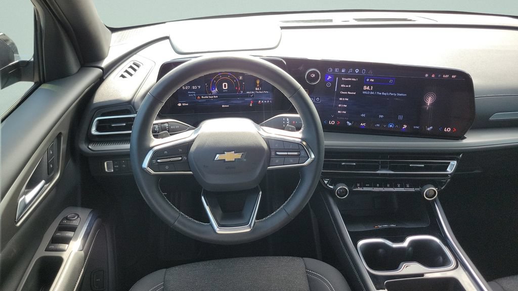 Used 2026 Chevrolet Traverse LT FWD image 12