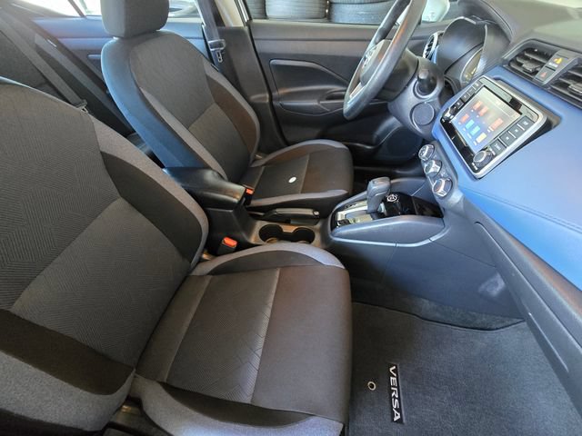 Used 2025 Nissan Versa SV FWD image 18