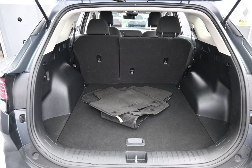 Used 2023 Kia Sportage LX AWD/4WD image 40