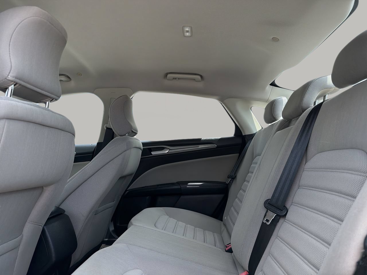 Used 2018 Ford Fusion S FWD image 15