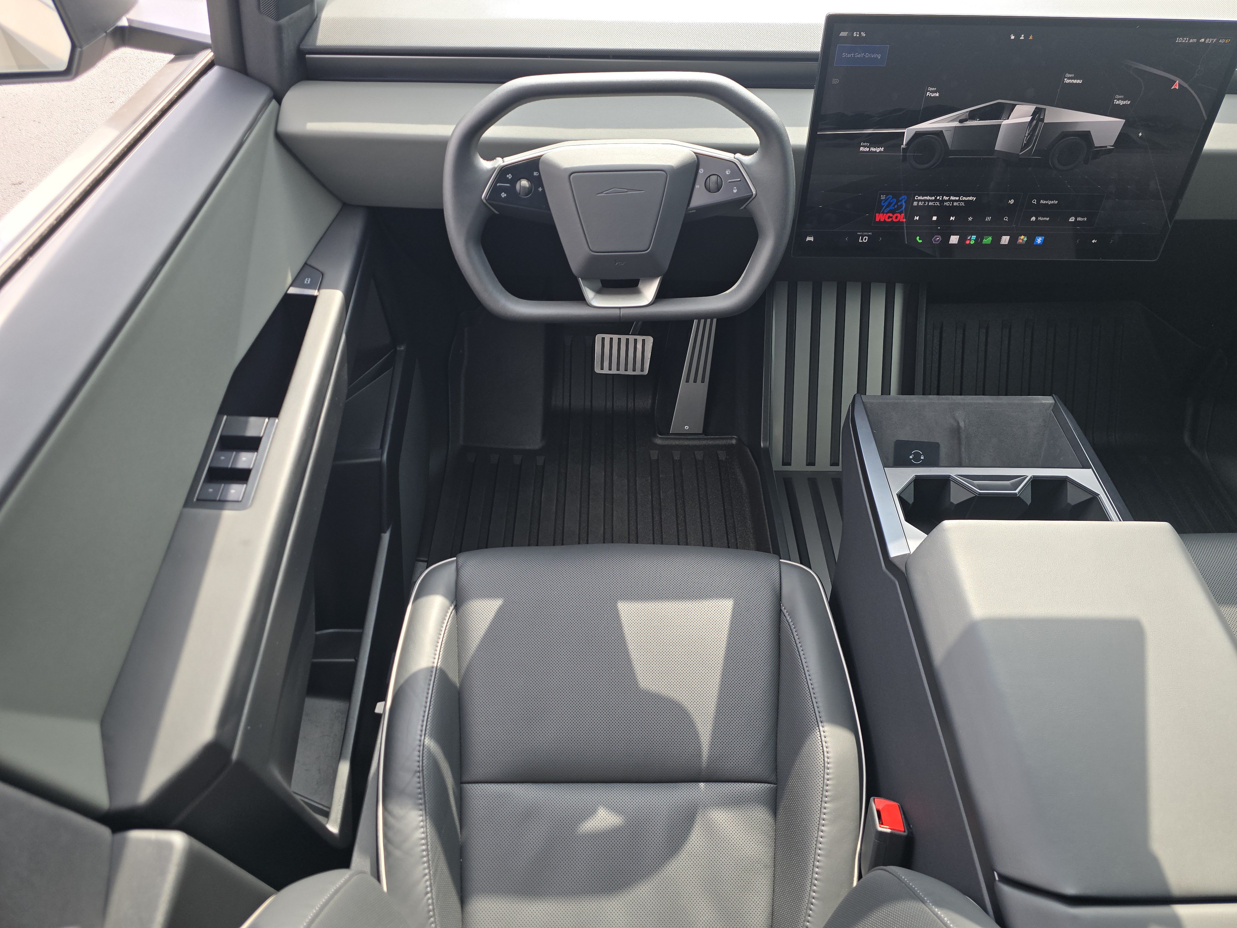 Used 2024 Tesla Cybertruck AWD Crew Cab image 24