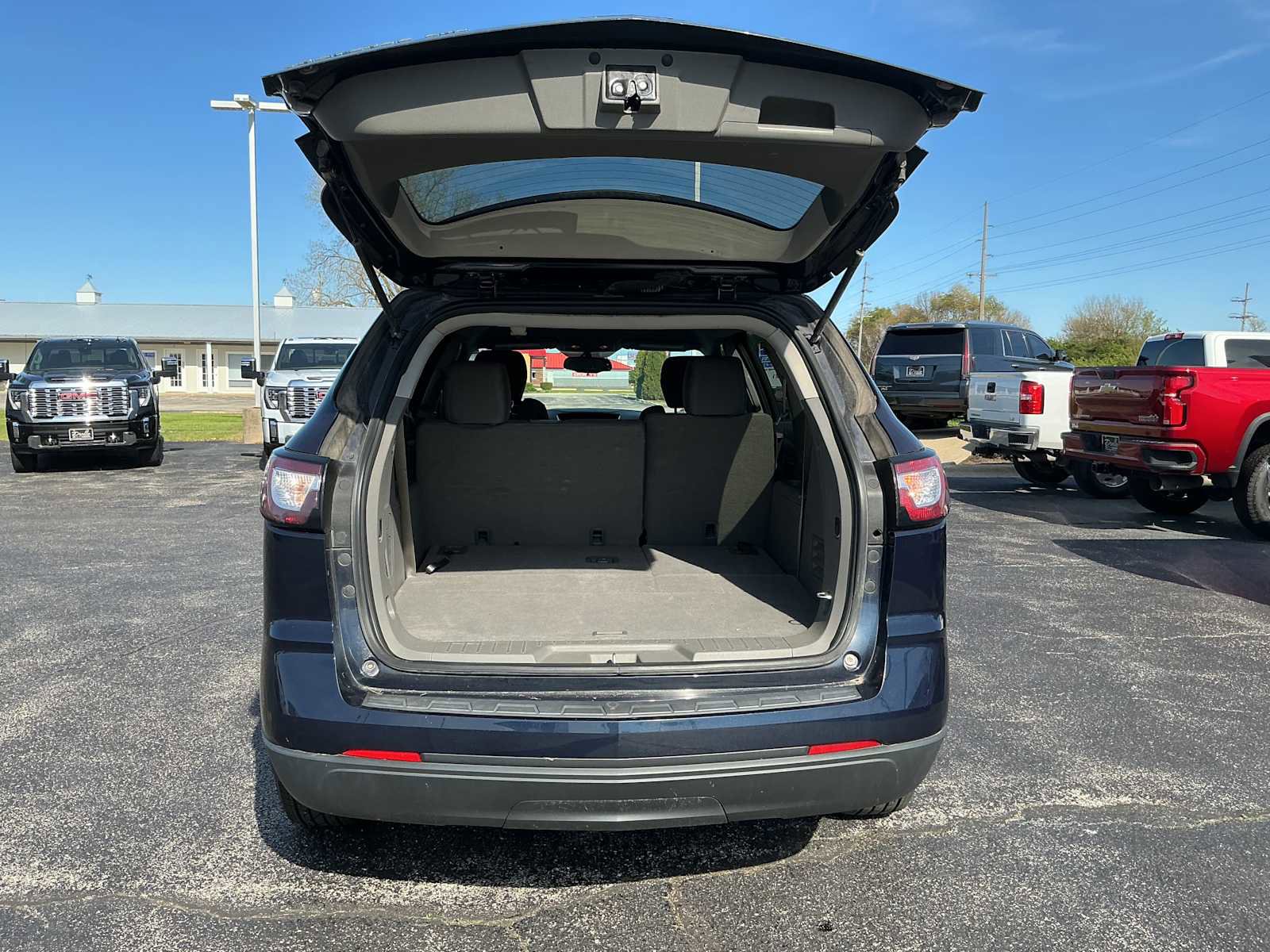 Used 2017 Chevrolet Traverse LS AWD/4WD image 28
