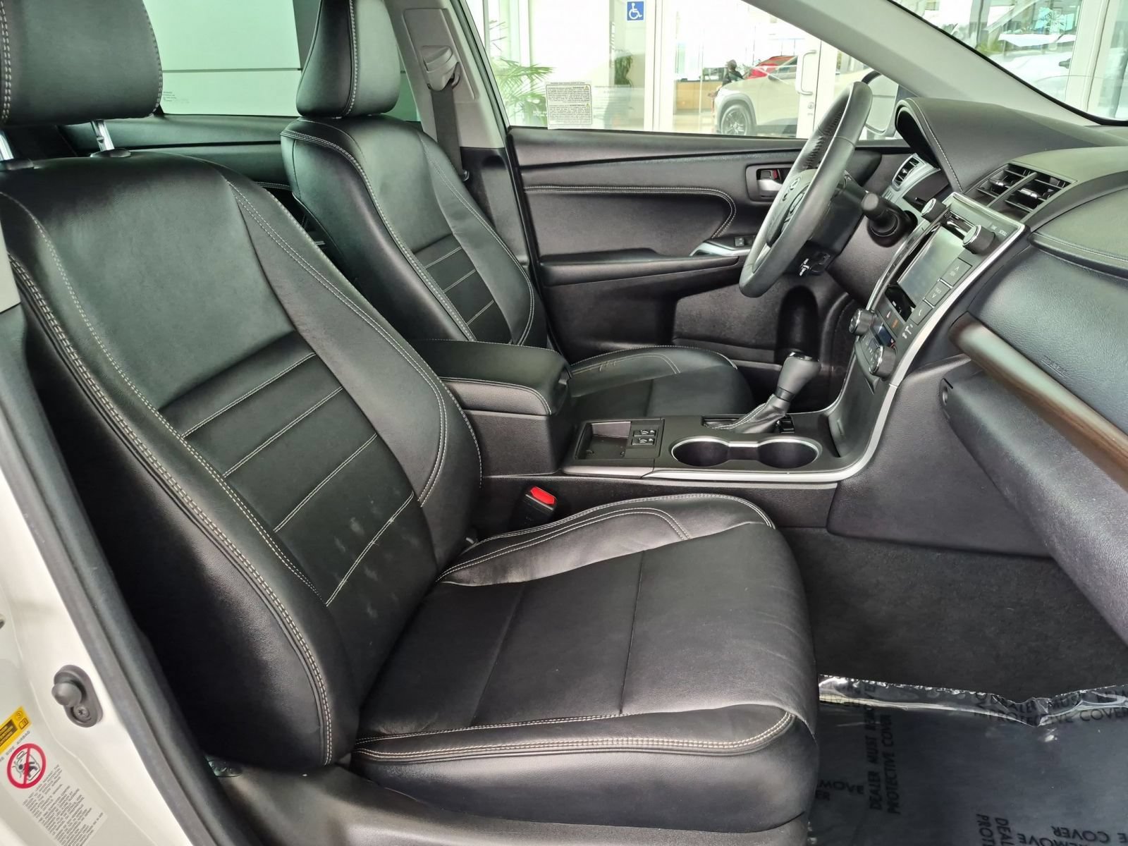 Used 2017 Toyota Camry XLE w/ Convenience Package FWD image 27
