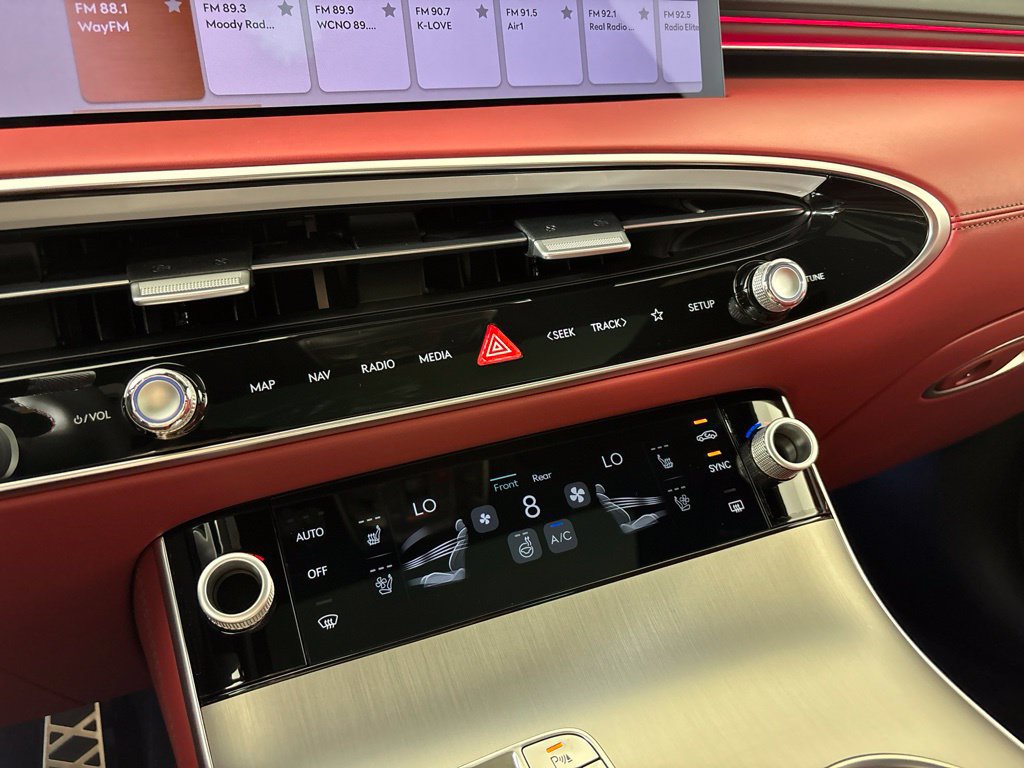 New 2027 Genesis GV70 2.5T Sport Prestige AWD/4WD image 37