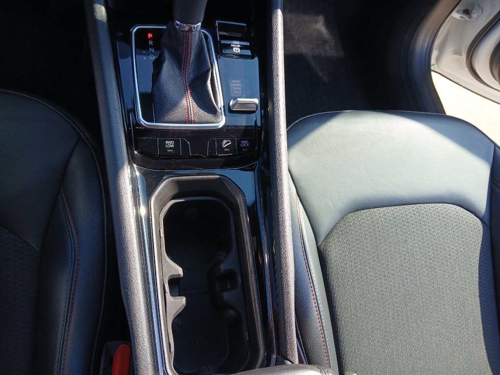 Used 2025 Jeep Compass Trailhawk AWD/4WD image 17
