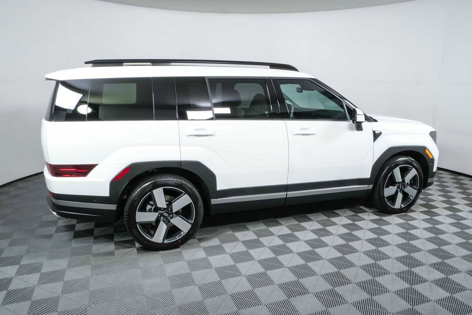 New 2026 Hyundai Santa Fe Limited FWD image 2