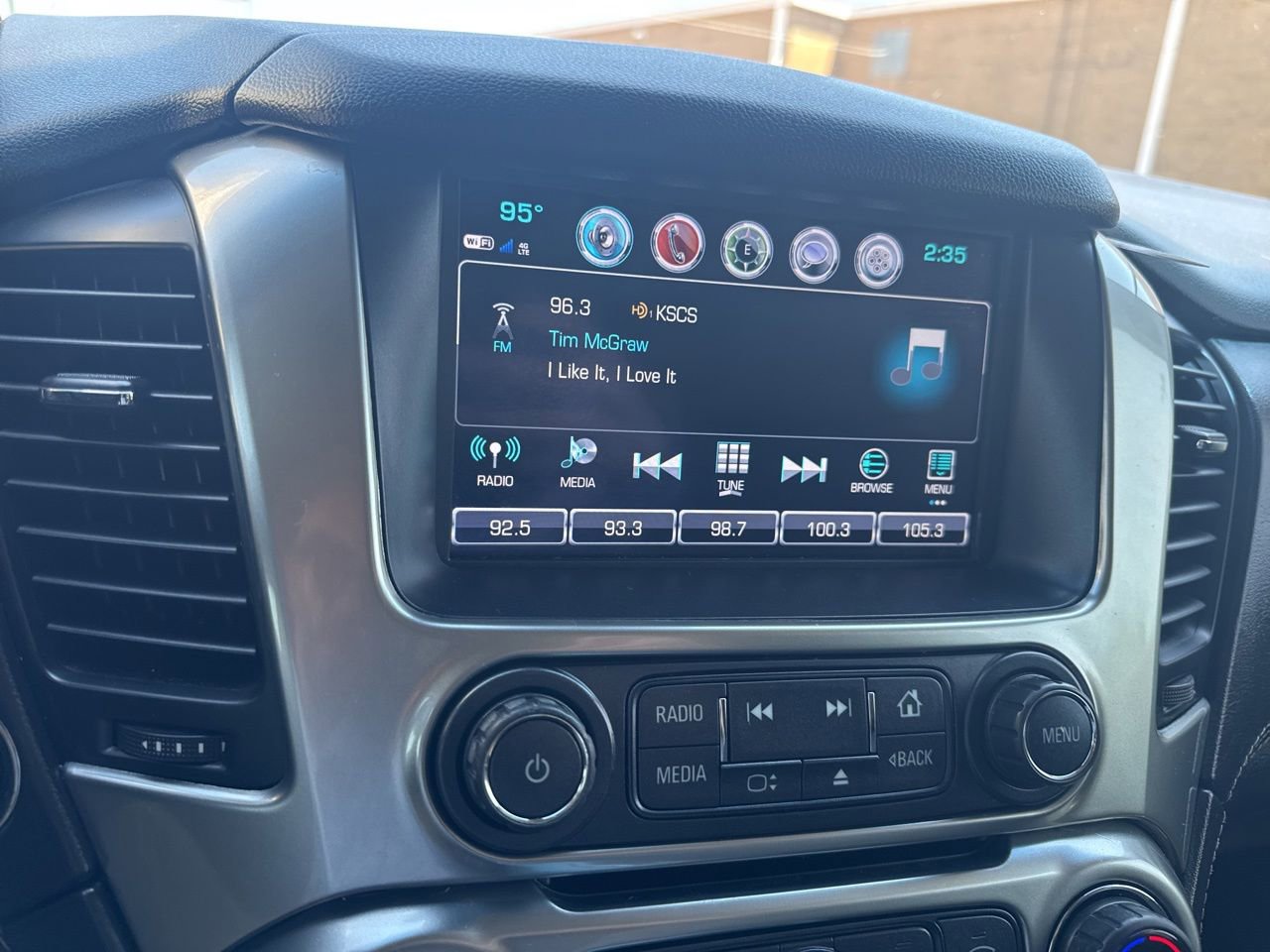 Used 2019 Chevrolet Suburban Premier AWD/4WD image 11