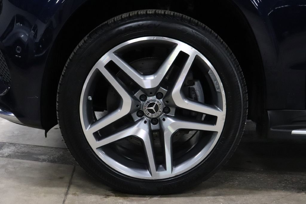 Used 2019 Mercedes-Benz GLS 550 4MATIC w/ Grand Edition Package image 39