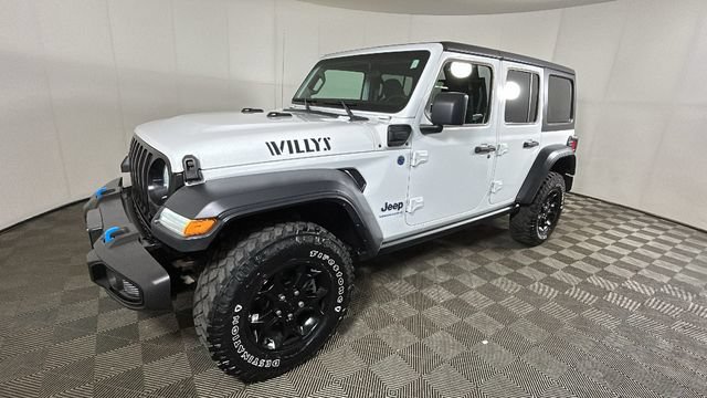 Used 2023 Jeep Wrangler Unlimited w/ Cold Weather Group AWD/4WD image 6