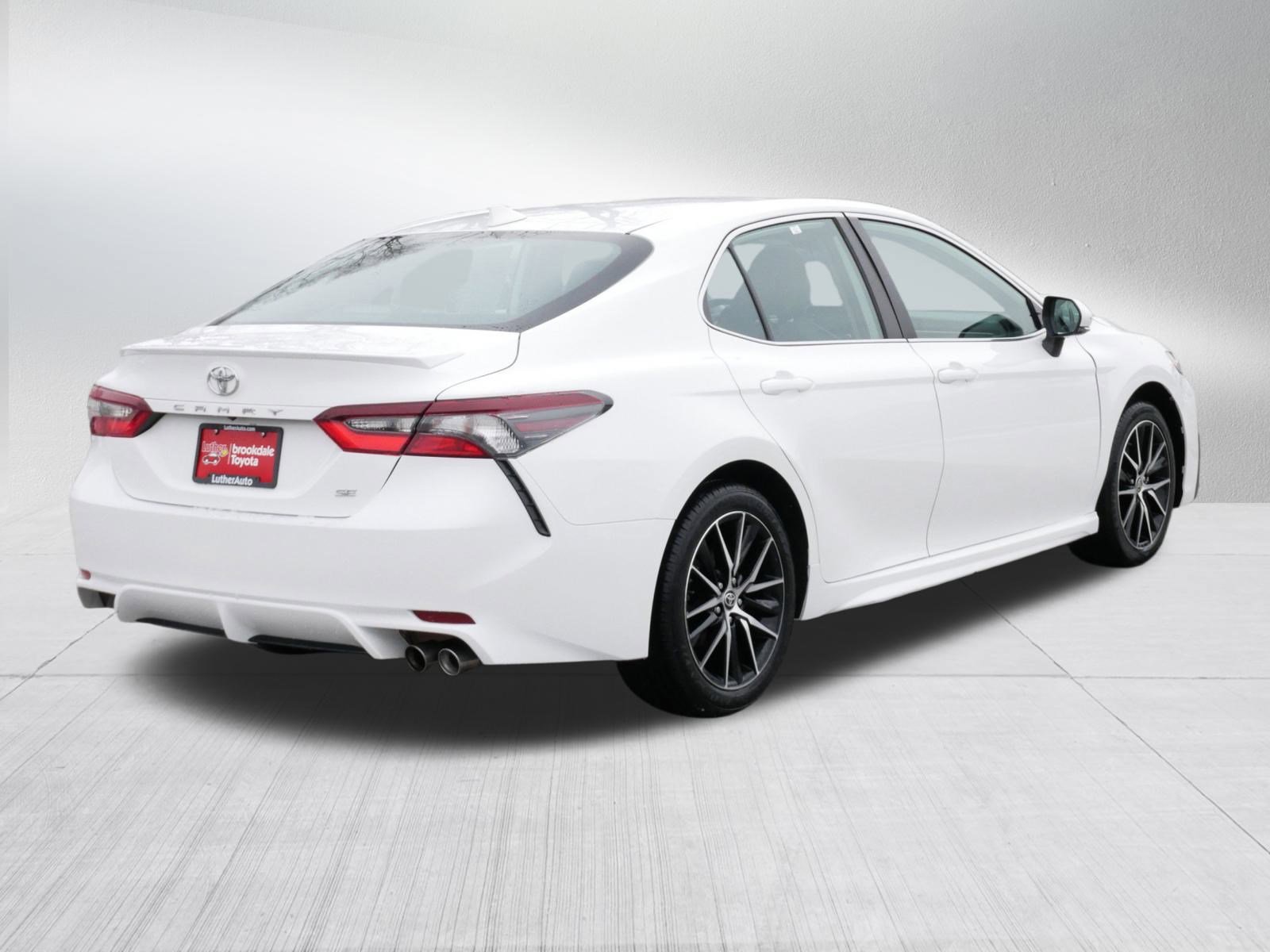 Certified 2024 Toyota Camry SE image 7