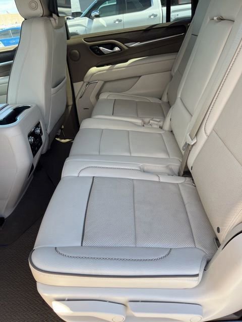 Used 2021 GMC Yukon XL Denali w/ Denali Ultimate Package image 10