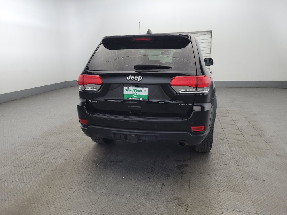 Used 2017 Jeep Grand Cherokee Laredo w/ Quick Order Package 23E image 7