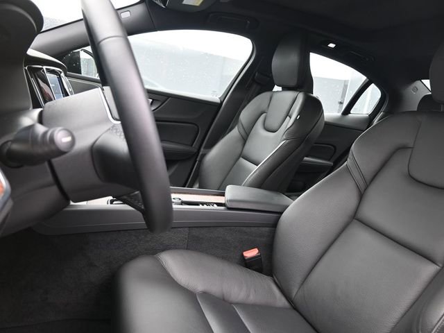 Used 2023 Volvo S60 B5 Plus w/ Climate Package image 9