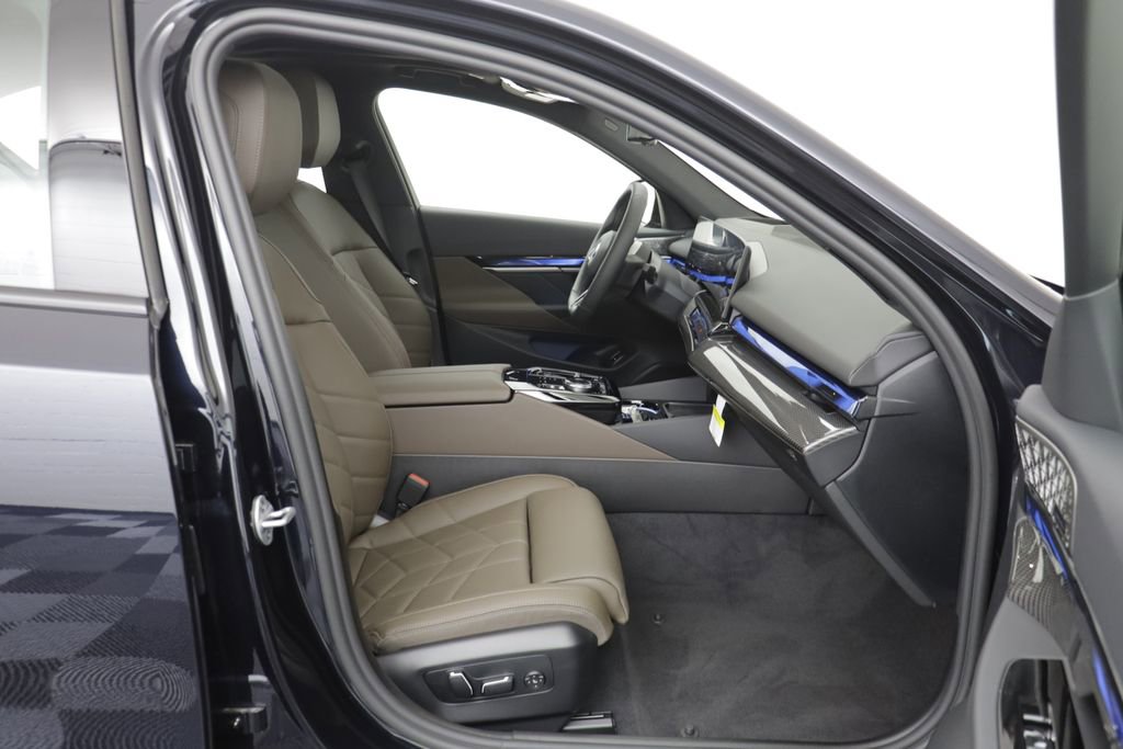 New 2026 BMW i5 AWD/4WD image 21