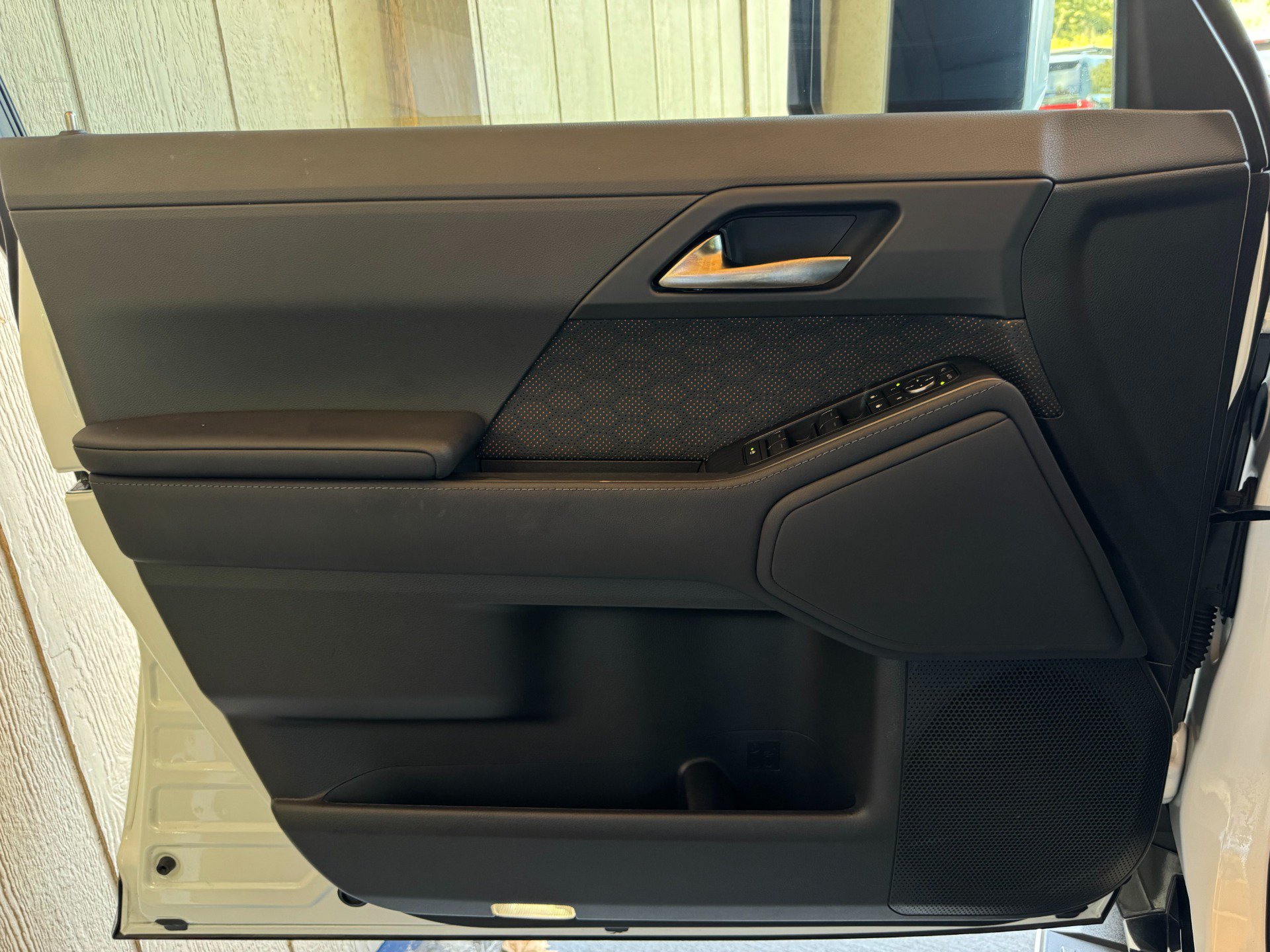 Used 2025 Lexus GX 550 w/ Cold Area Package AWD/4WD image 86